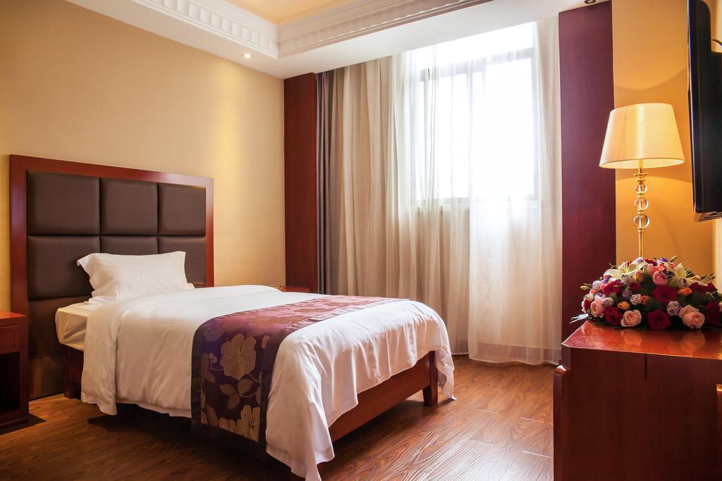קונמינג Xiangjiang Hotel מראה חיצוני תמונה