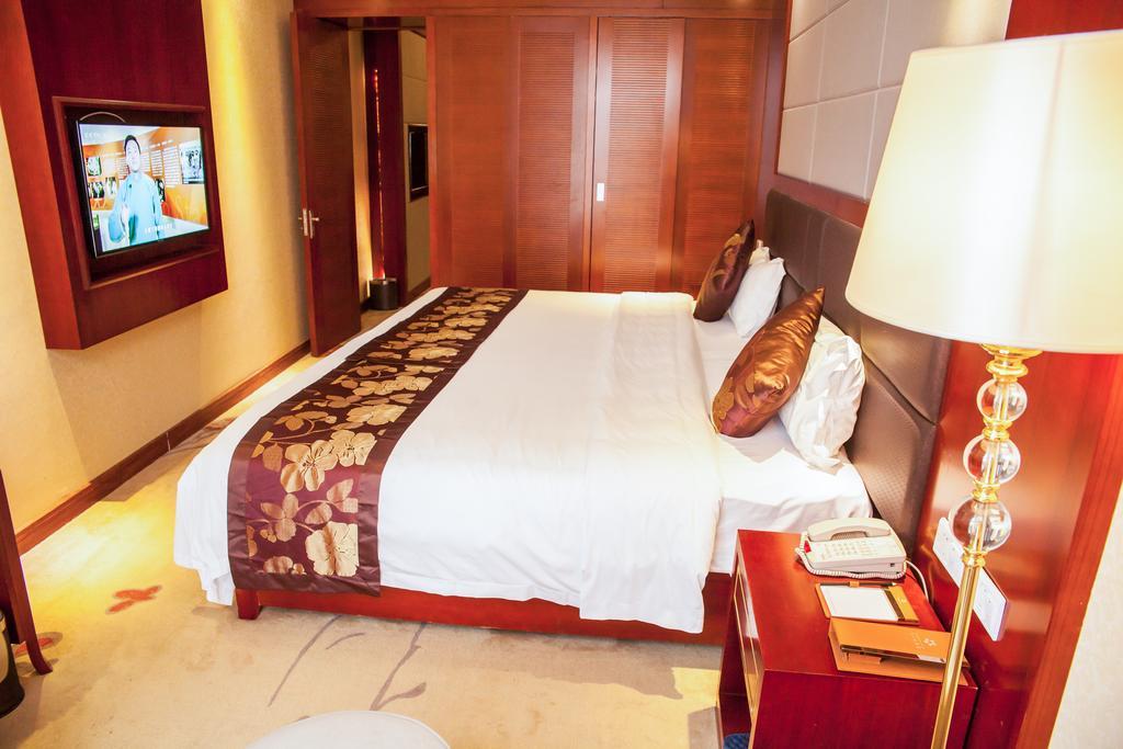 קונמינג Xiangjiang Hotel מראה חיצוני תמונה